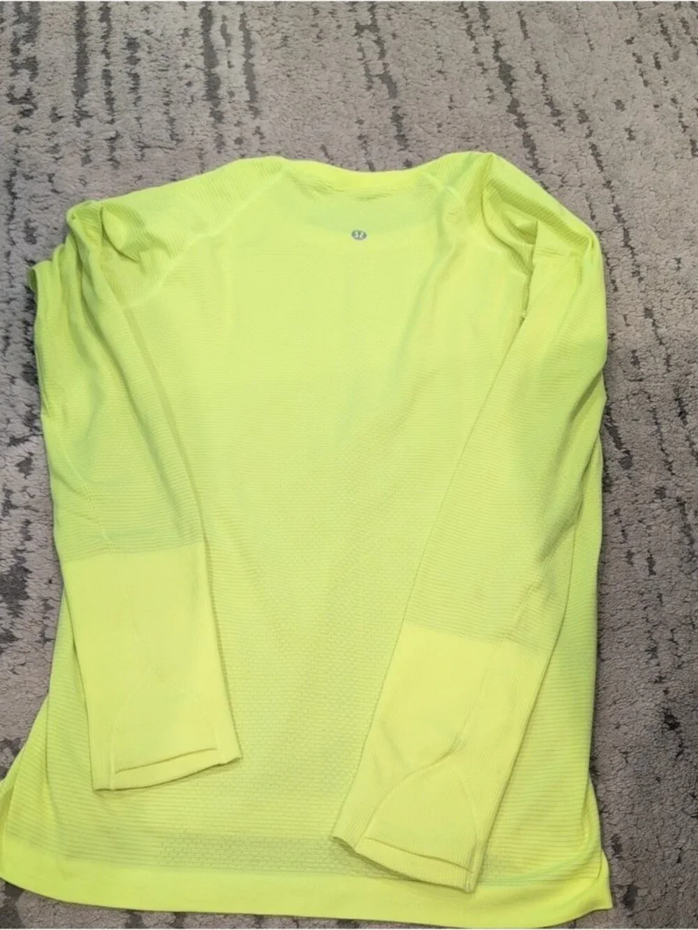 Lululemon Swiftly Tech Long Sleeve 2.0Highlight Yellow / Highlight Yellow